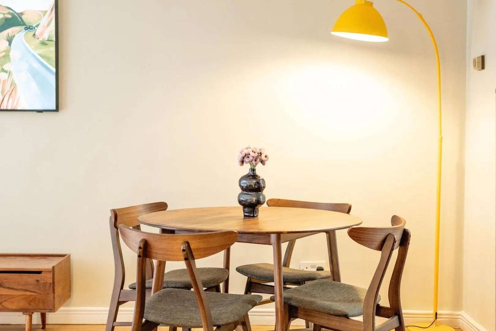 Serene Garden Flat - Steps From Tower Bridge London Apartment